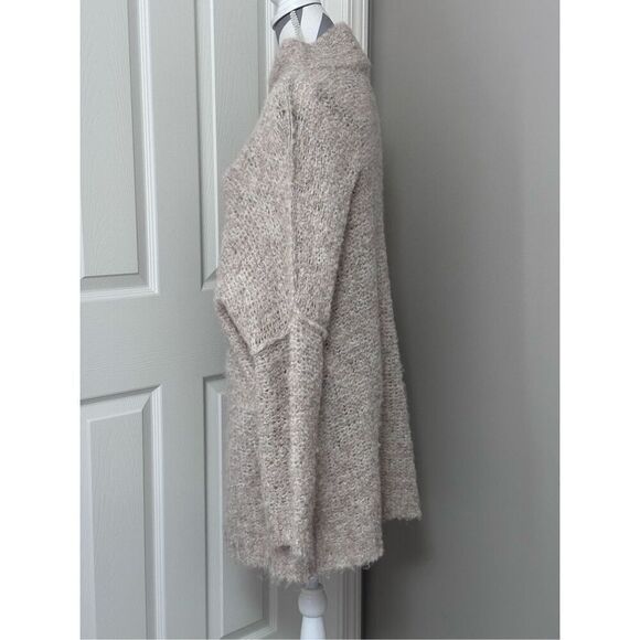 Free People She’s All That Turtleneck Sweater - Picture 4 of 9